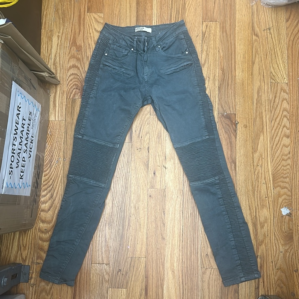 Jegging - Picture 2 of 8